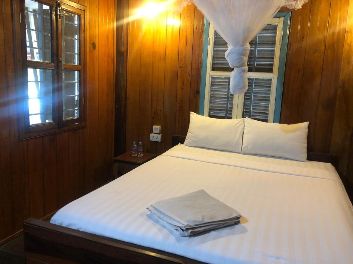 Nomad Guesthouse Kratie Ngoại thất bức ảnh