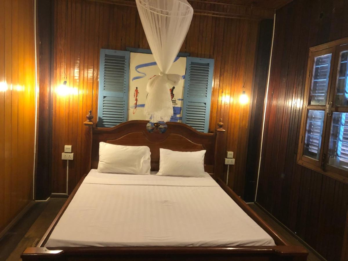 Nomad Guesthouse Kratie Ngoại thất bức ảnh